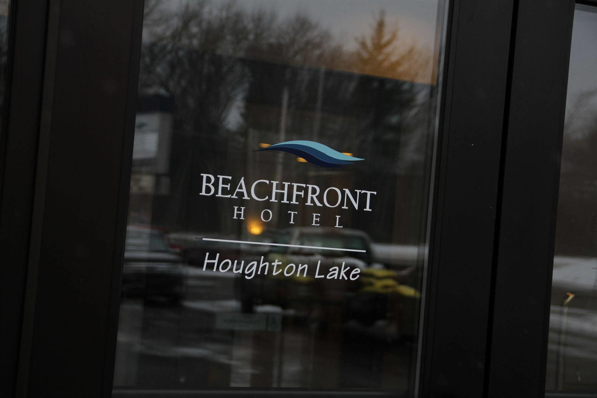 Beachfront Hotel Хоутън Лейк Екстериор снимка